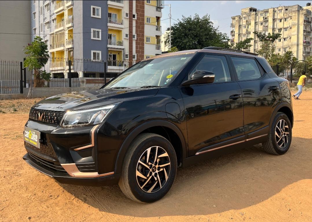2023 महिंद्रा XUV400 EL Pro ST 39.4 kWh 2023 महिंद्रा XUV400 EL Pro ST 39.4 kWh