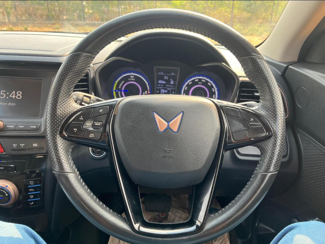 यूज़्ड 2023 महिंद्रा XUV400, Singasandra, Bangalore 12 यूज़्ड 2023 महिंद्रा XUV400, Singasandra, Bangalore 12