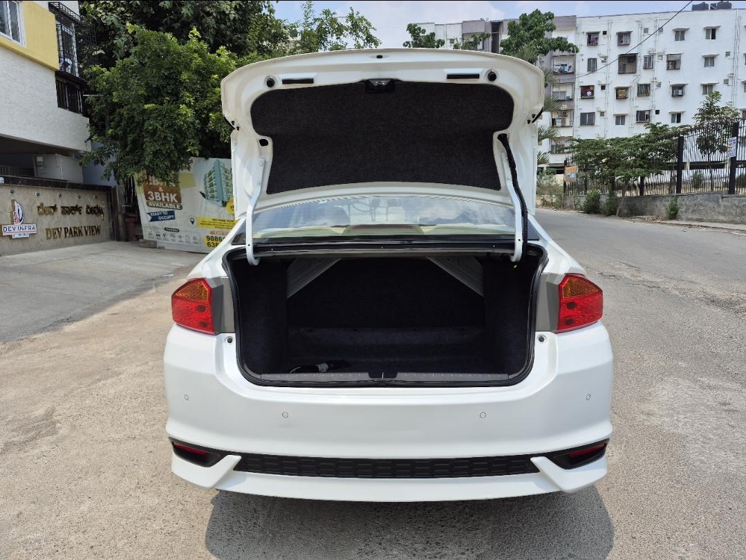 यूज़्ड 2022 होंडा सिटी, Singasandra, Bangalore 9 यूज़्ड 2022 होंडा सिटी, Singasandra, Bangalore 9