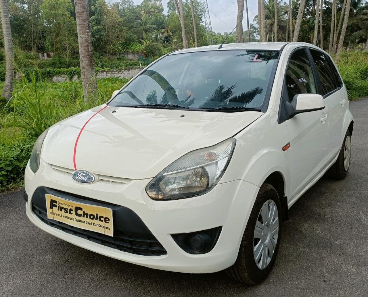 2011 फोर्ड फीगो 1.2 Duratec EXI 2011 फोर्ड फीगो 1.2 Duratec EXI