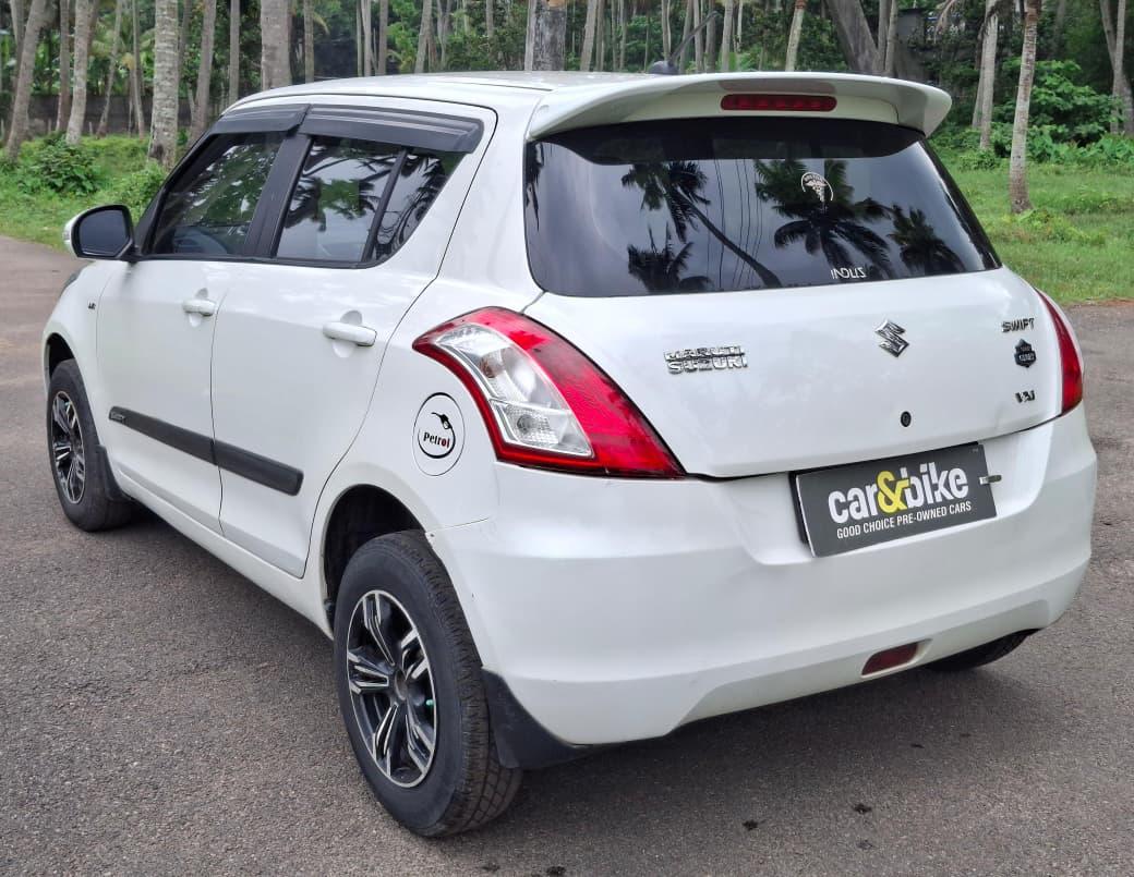 यूज़्ड 2015 मारुति सुजुकी स्विफ्ट, Balaramapuram, Thiruvananthapuram 2 यूज़्ड 2015 मारुति सुजुकी स्विफ्ट, Balaramapuram, Thiruvananthapuram 2