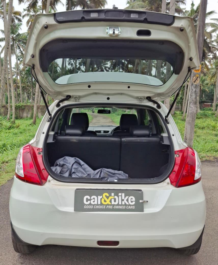 यूज़्ड 2015 मारुति सुजुकी स्विफ्ट, Balaramapuram, Thiruvananthapuram 10 यूज़्ड 2015 मारुति सुजुकी स्विफ्ट, Balaramapuram, Thiruvananthapuram 10