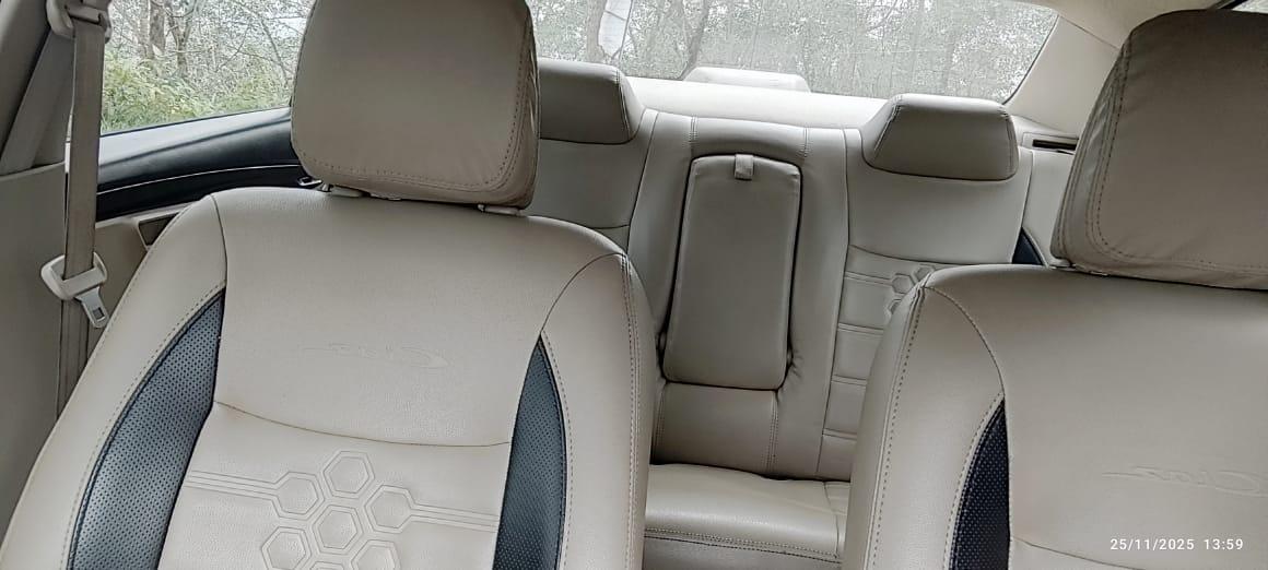 यूज़्ड 2015 मारुति सुजुकी सियाज़, Balaramapuram, Thiruvananthapuram 13 यूज़्ड 2015 मारुति सुजुकी सियाज़, Balaramapuram, Thiruvananthapuram 13