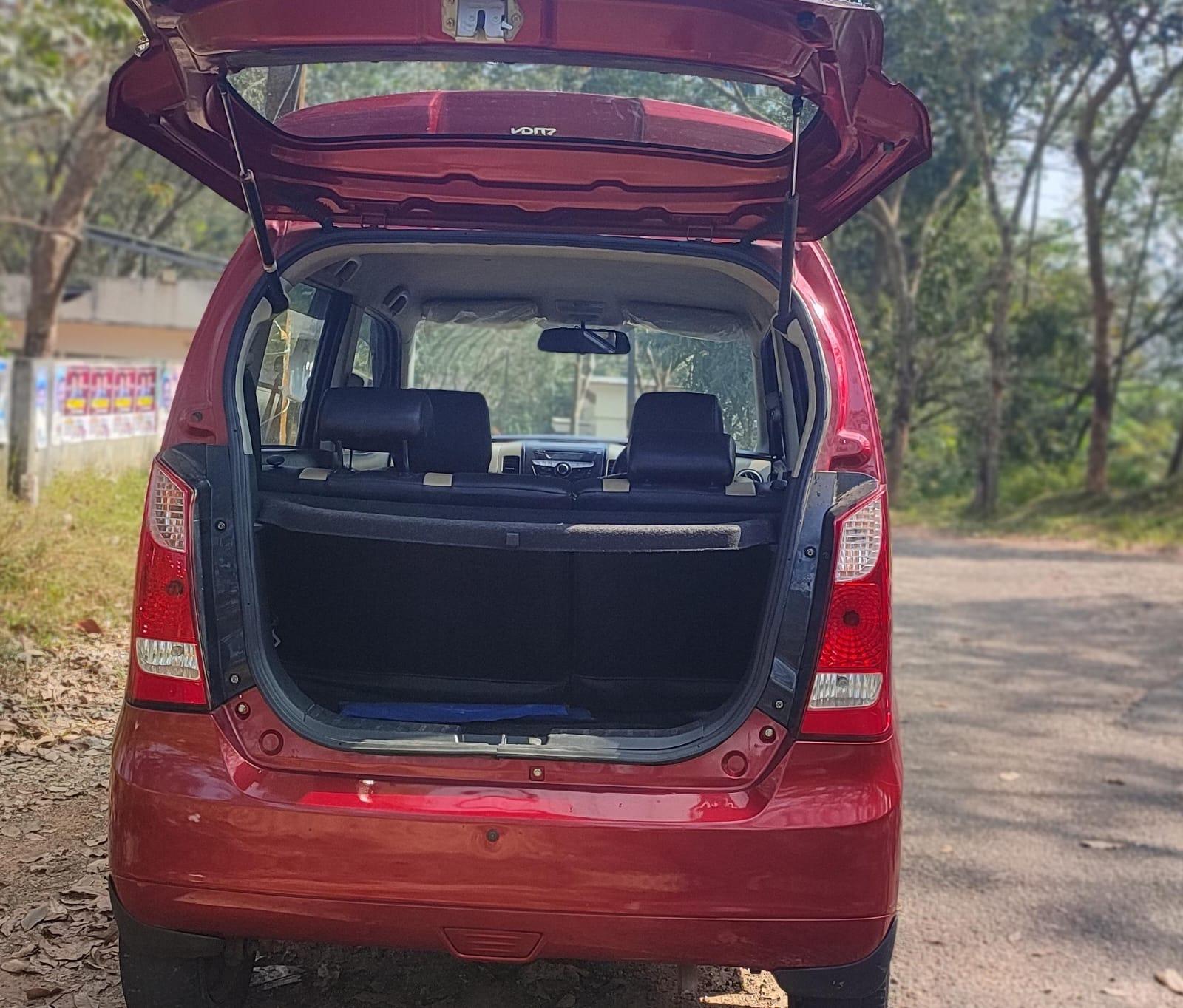 यूज़्ड 2018 मारुति सुजुकी वैगन आर, Karikkom, Kollam 9 यूज़्ड 2018 मारुति सुजुकी वैगन आर, Karikkom, Kollam 9