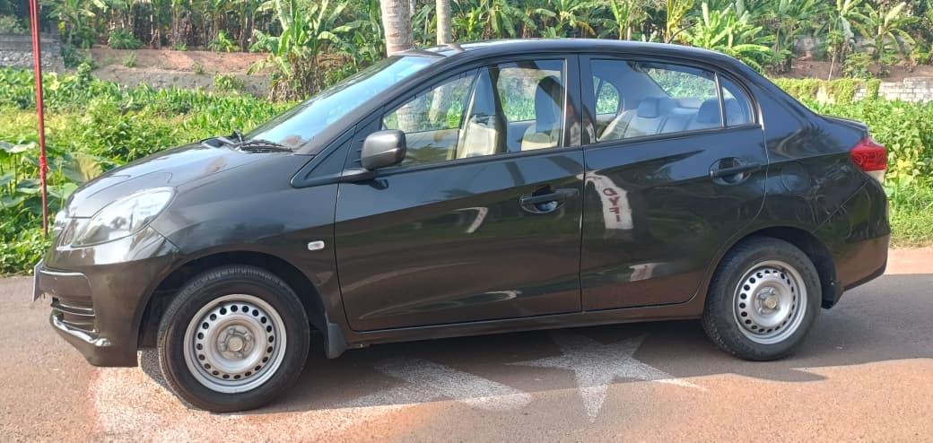 यूज़्ड 2016 होंडा अमेज़, Balaramapuram, Thiruvananthapuram 1 यूज़्ड 2016 होंडा अमेज़, Balaramapuram, Thiruvananthapuram 1