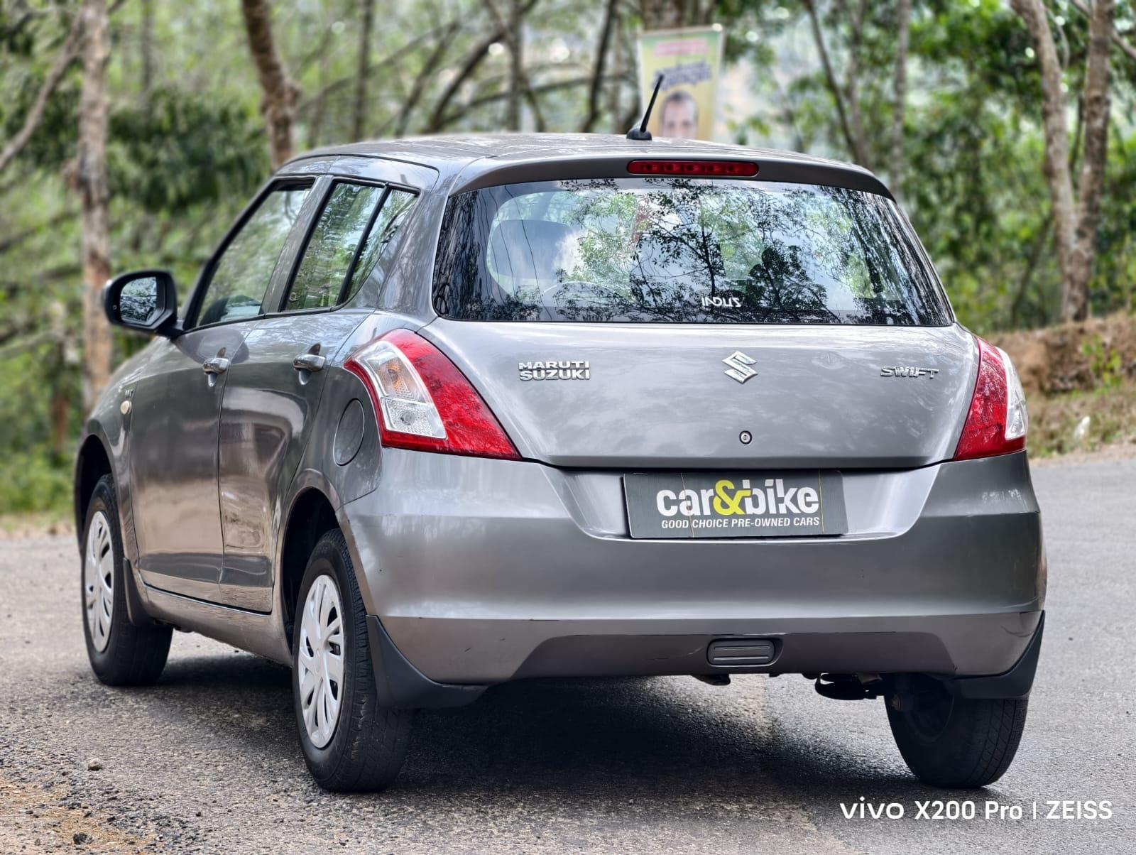 यूज़्ड 2017 मारुति सुजुकी स्विफ्ट, Balaramapuram, Thiruvananthapuram 2 यूज़्ड 2017 मारुति सुजुकी स्विफ्ट, Balaramapuram, Thiruvananthapuram 2