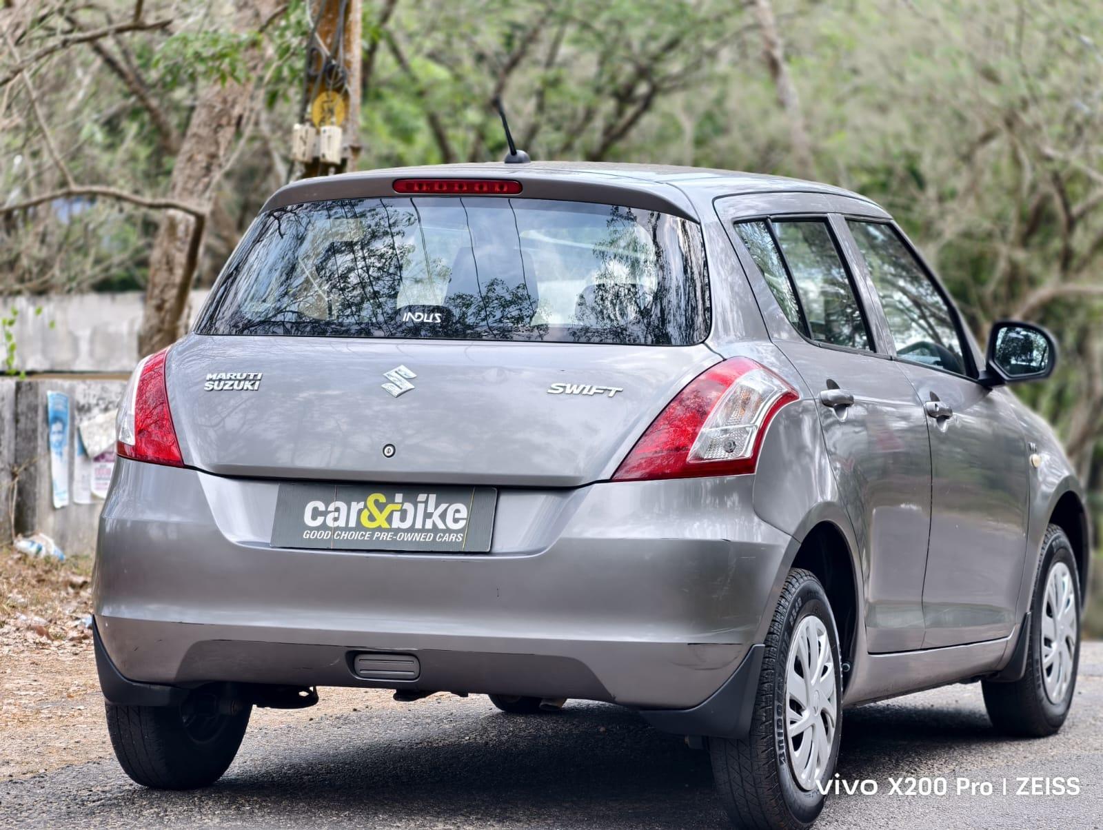 यूज़्ड 2017 मारुति सुजुकी स्विफ्ट, Balaramapuram, Thiruvananthapuram 4 यूज़्ड 2017 मारुति सुजुकी स्विफ्ट, Balaramapuram, Thiruvananthapuram 4