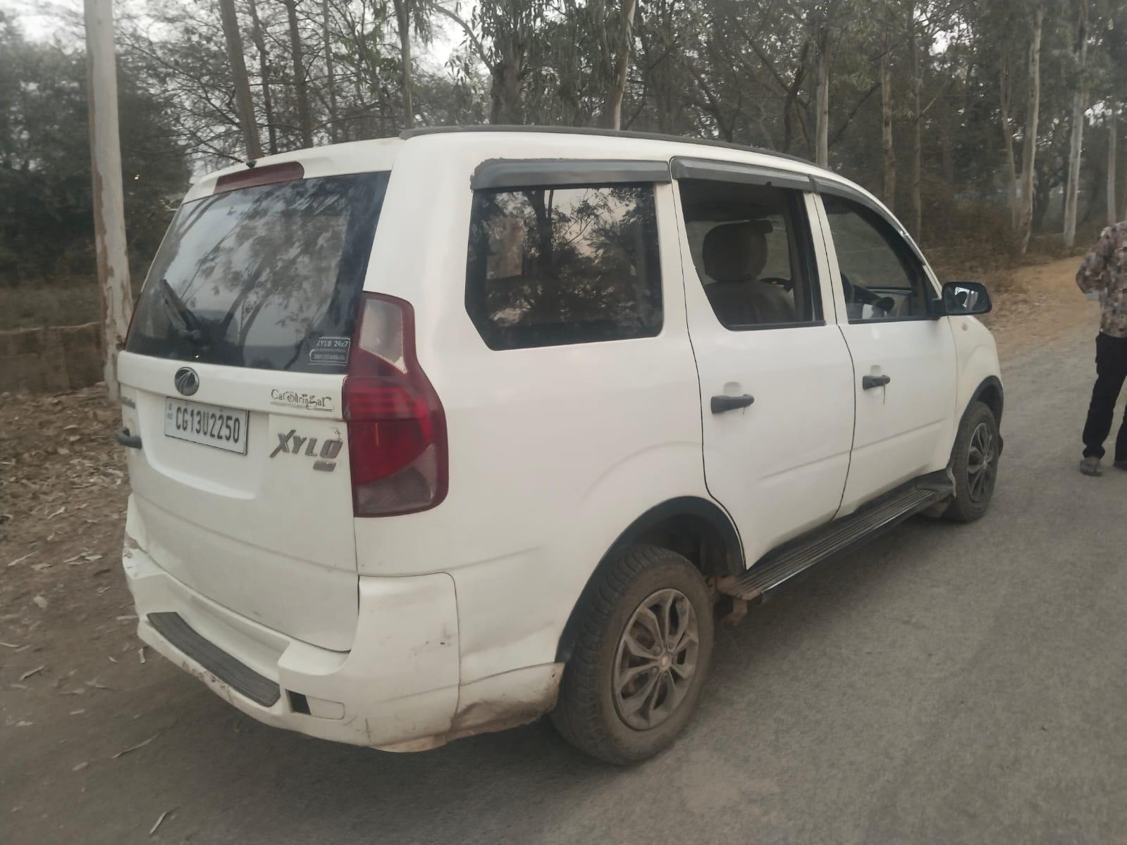 यूज़्ड 2012 महिंद्रा ज़ाइलो, Vidhan Sabha, Raipur 4 यूज़्ड 2012 महिंद्रा ज़ाइलो, Vidhan Sabha, Raipur 4