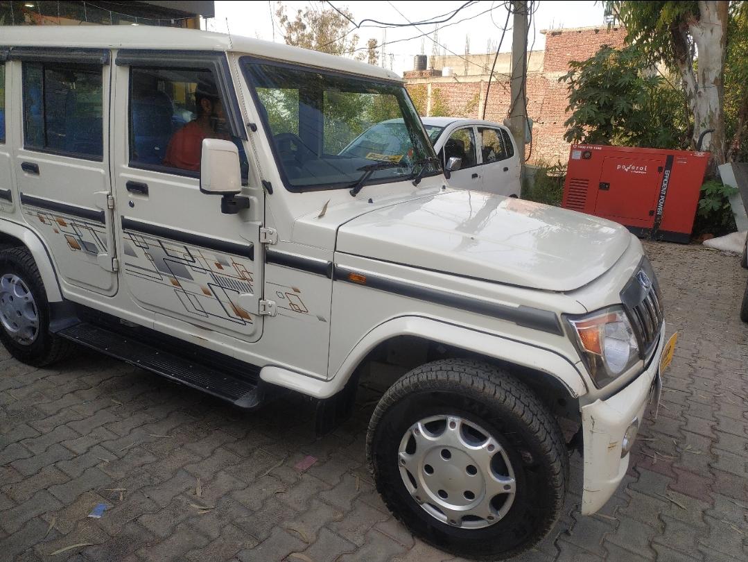 2018 महिंद्रा बोलेरो ZLX BS4 2018 महिंद्रा बोलेरो ZLX BS4