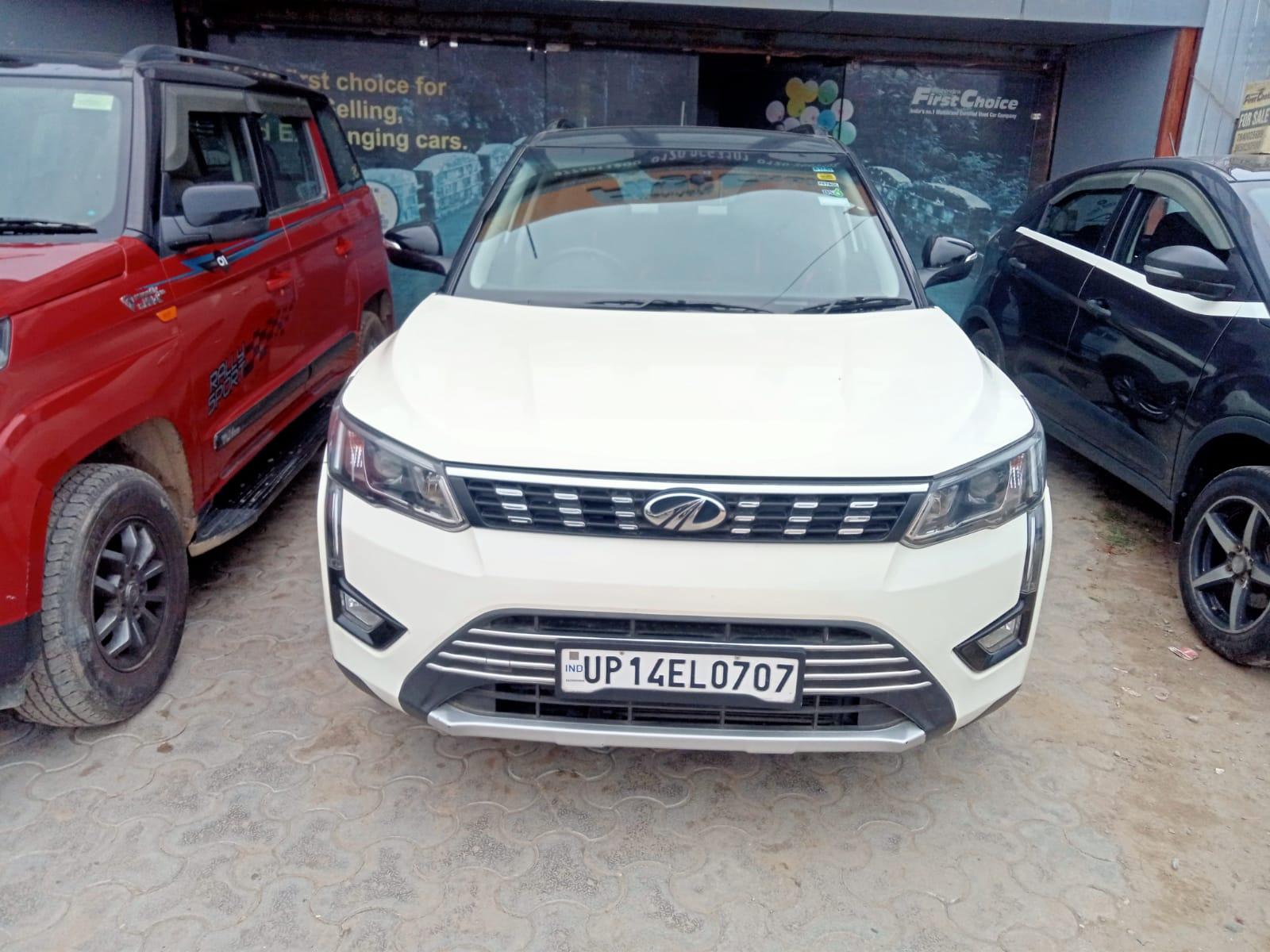 2020 महिंद्रा एक्सयूवी300 W8 Petrol BS IV 2020 महिंद्रा एक्सयूवी300 W8 Petrol BS IV