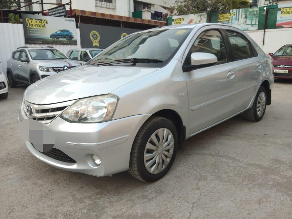 2013 टोयोटा इटिऑस G 2013 टोयोटा इटिऑस G