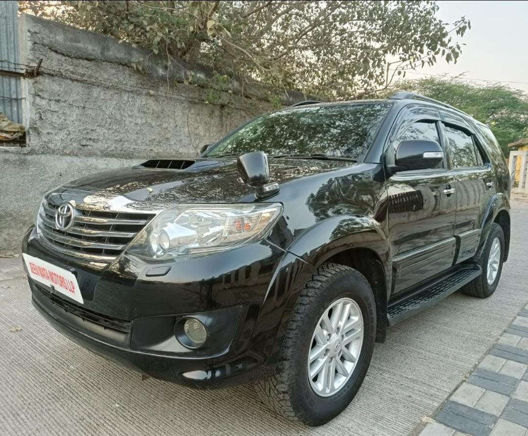 2013 टोयोटा फॉर्च्यूनर 3.0 4x4 MT 2013 टोयोटा फॉर्च्यूनर 3.0 4x4 MT