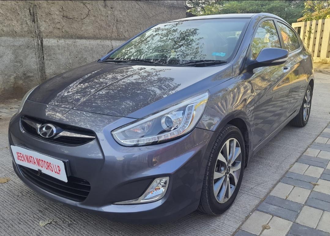 2015 ह्युंडई फ्लयूडिक वरना 1.6 CRDI 2015 ह्युंडई फ्लयूडिक वरना 1.6 CRDI