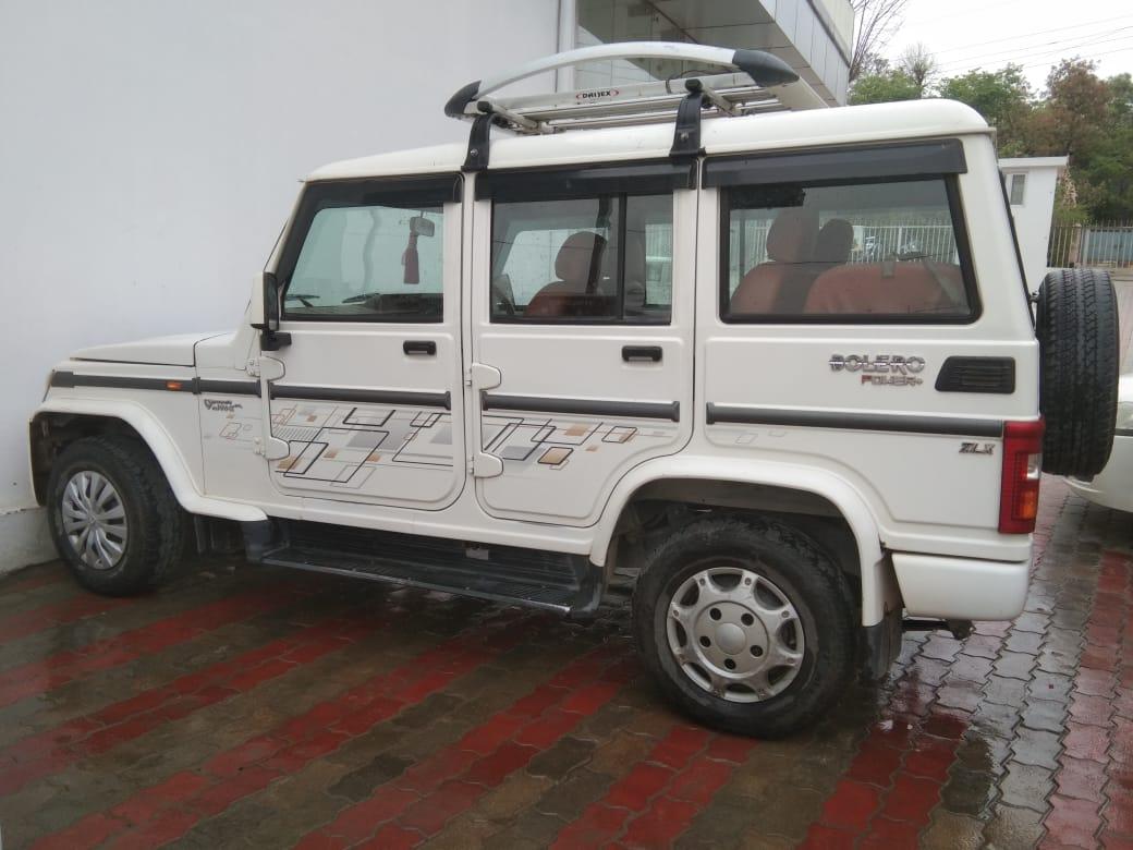2017 महिंद्रा बोलेरो ZLX BS4 2017 महिंद्रा बोलेरो ZLX BS4