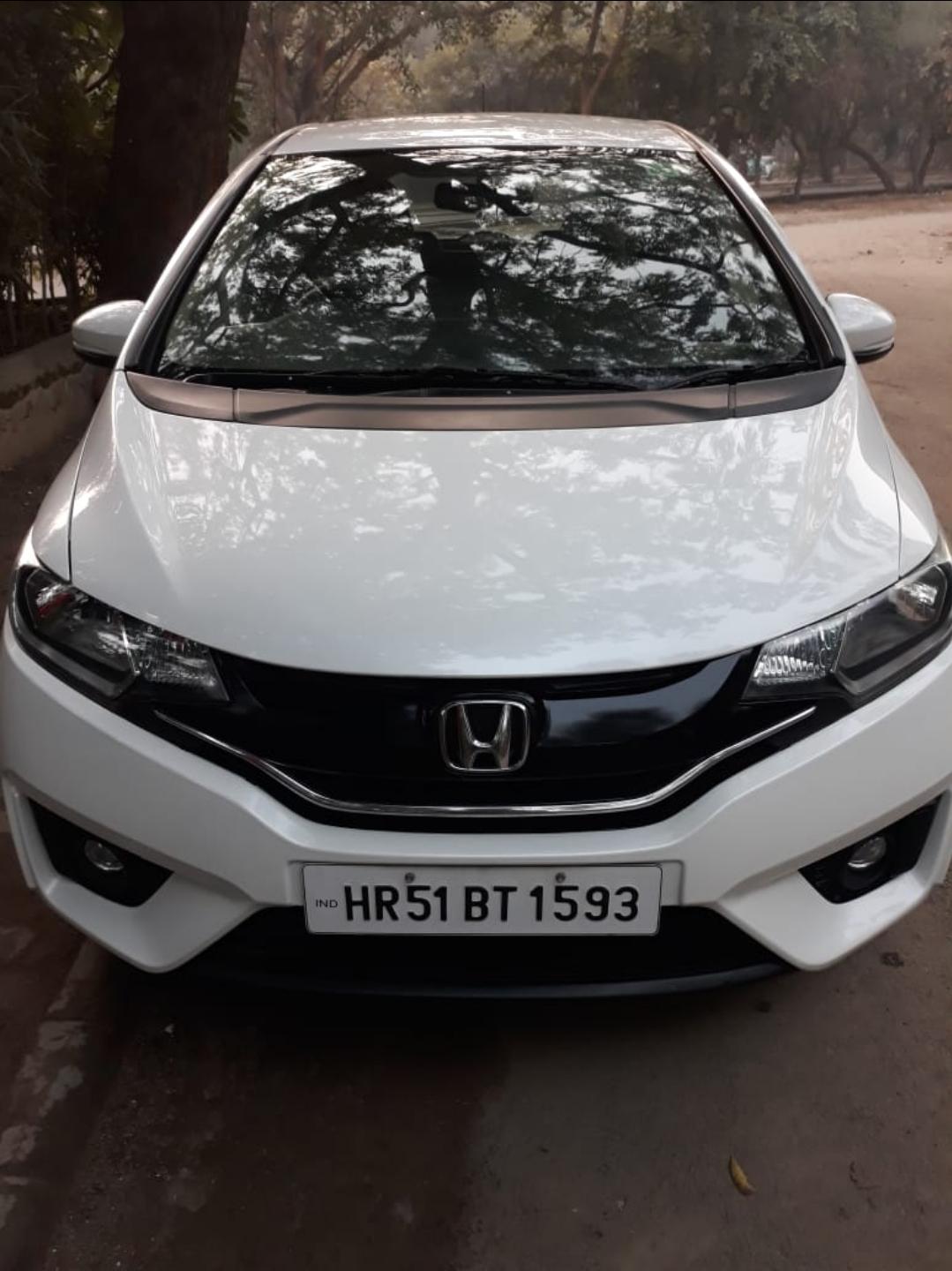 2018 होंडा जैज़ SV MT Diesel 2018 होंडा जैज़ SV MT Diesel