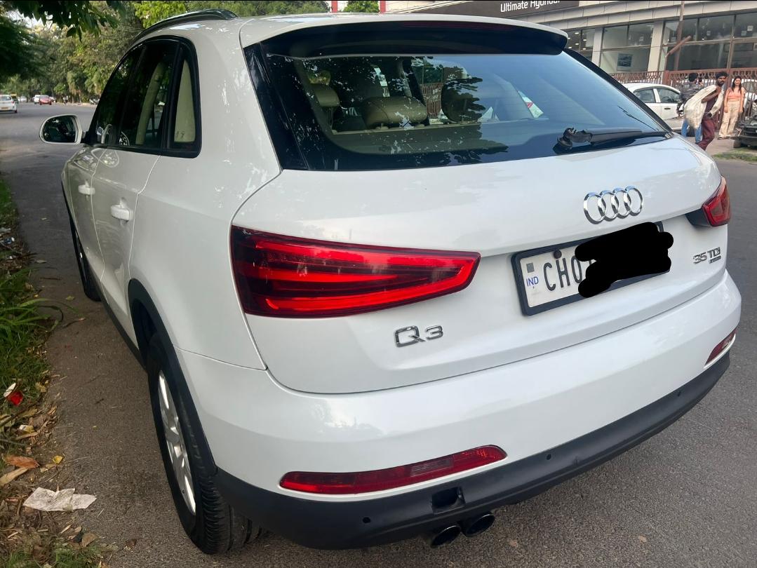 2014 ऑडी क्यू3 2.0 TDI Quattro Base 2014 ऑडी क्यू3 2.0 TDI Quattro Base