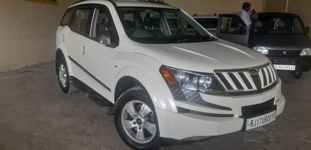 2012 महिंद्रा एक्सयूवी500 W8 2012 महिंद्रा एक्सयूवी500 W8