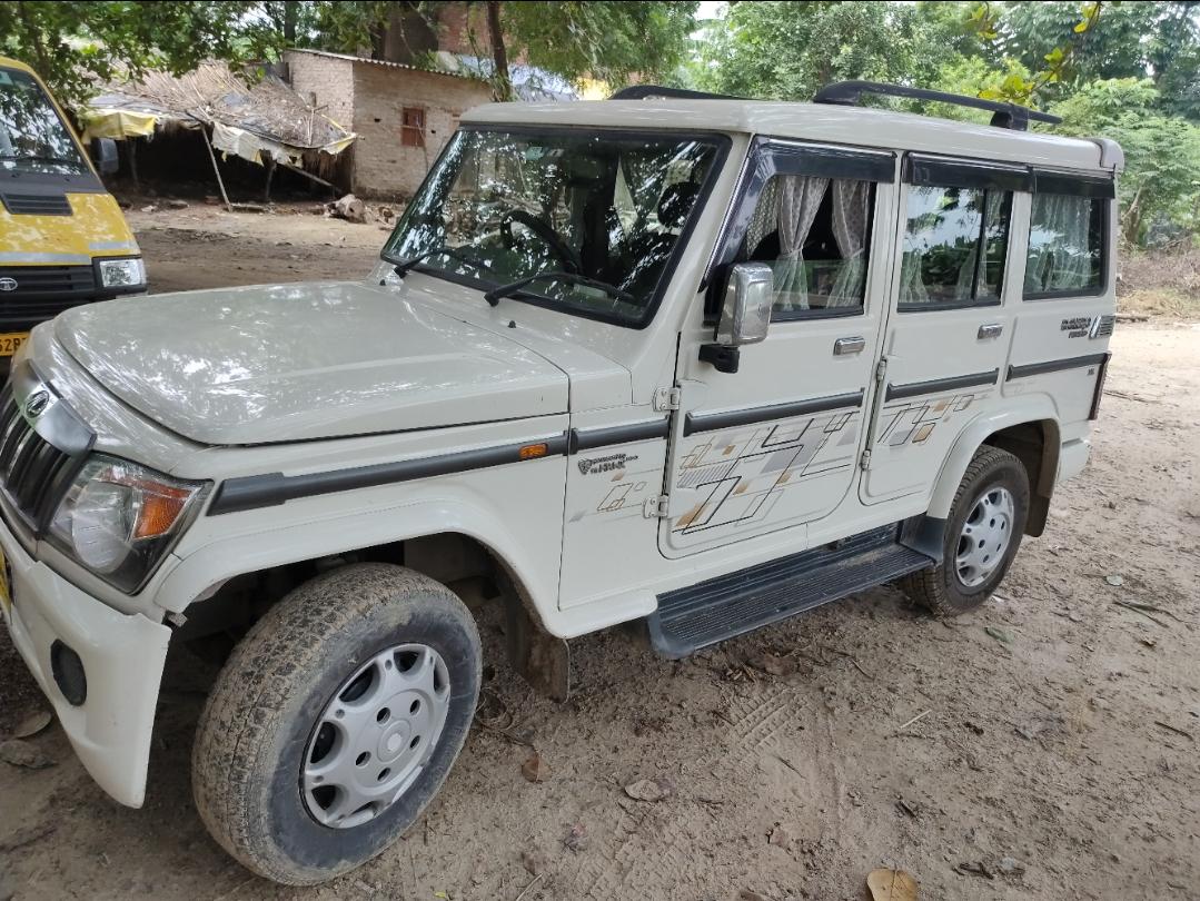 2017 महिंद्रा बोलेरो Power Plus ZLX BS4 2017 महिंद्रा बोलेरो Power Plus ZLX BS4