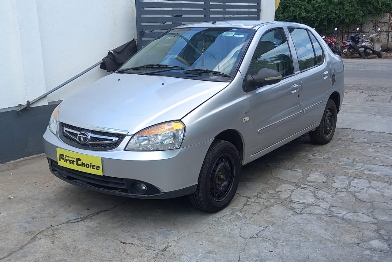 2016 टाटा इंडिगो eCS LS TDI BS III 2016 टाटा इंडिगो eCS LS TDI BS III