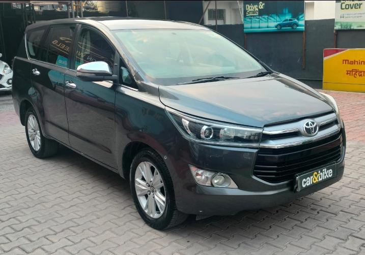 2016 टोयोटा इनोवा क्रिस्टा 2.8 Z 7 STR 2016 टोयोटा इनोवा क्रिस्टा 2.8 Z 7 STR