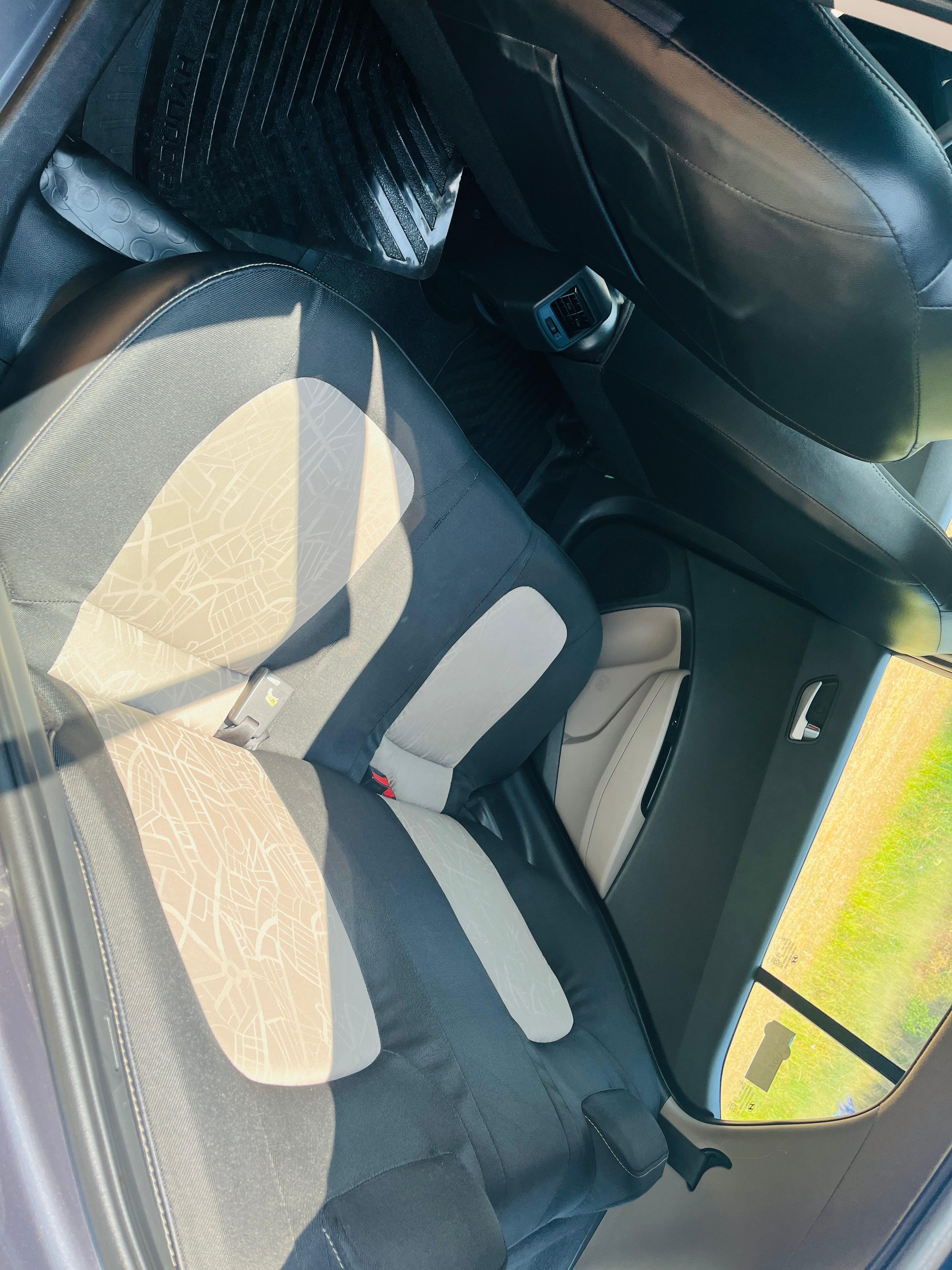 यूज़्ड 2017 ह्युंडई ग्रैंड आई10, Mariappally, Kottayam 10 यूज़्ड 2017 ह्युंडई ग्रैंड आई10, Mariappally, Kottayam 10