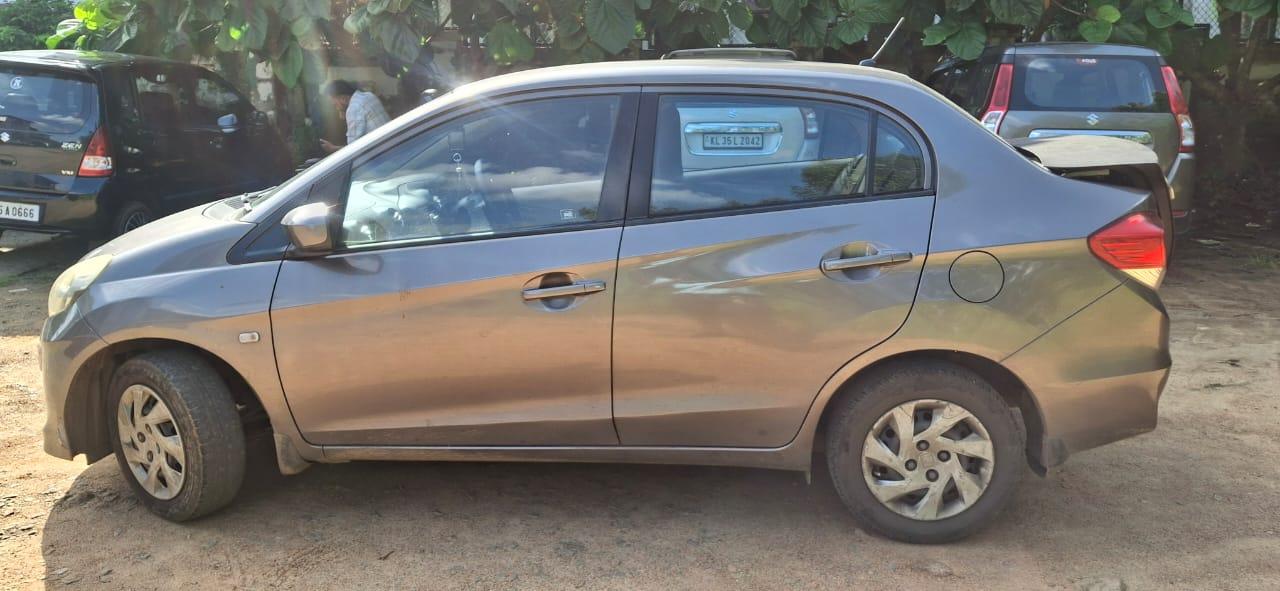 यूज़्ड 2014 होंडा अमेज़, Maradu, Kochi 1 यूज़्ड 2014 होंडा अमेज़, Maradu, Kochi 1