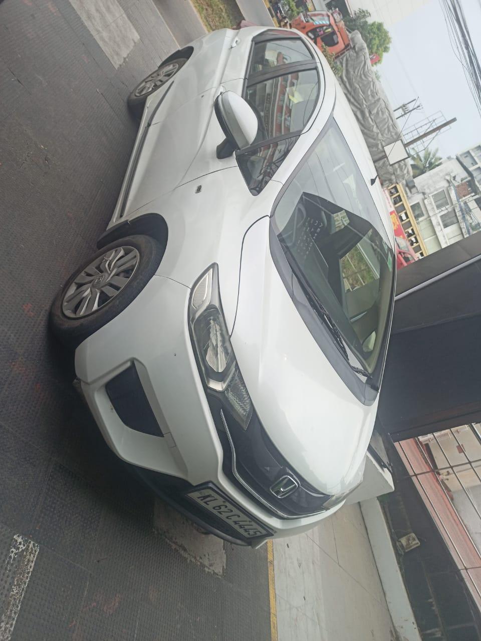 यूज़्ड 2016 होंडा जैज़, Maradu, Kochi 6 यूज़्ड 2016 होंडा जैज़, Maradu, Kochi 6