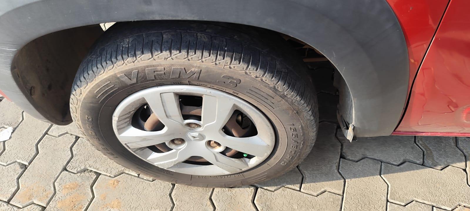 यूज़्ड 2016 रेनो क्विड, Maradu, Kochi 10 यूज़्ड 2016 रेनो क्विड, Maradu, Kochi 10