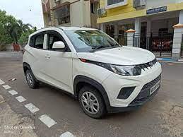 2016 महिंद्रा केयूवी 100 K6 Petrol 6 Seater (2016-2017)