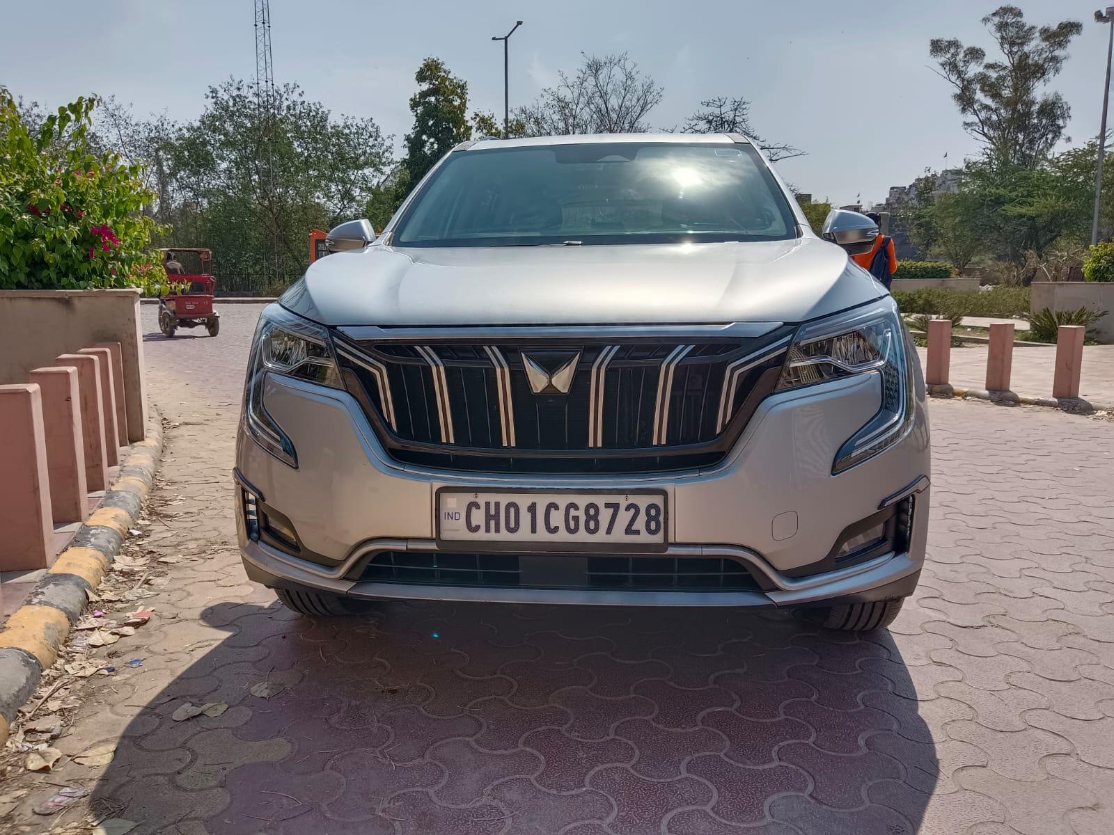 2021 महिंद्रा एक्सयूवी700 AX7 AT Petrol 7 STR 2021 महिंद्रा एक्सयूवी700 AX7 AT Petrol 7 STR