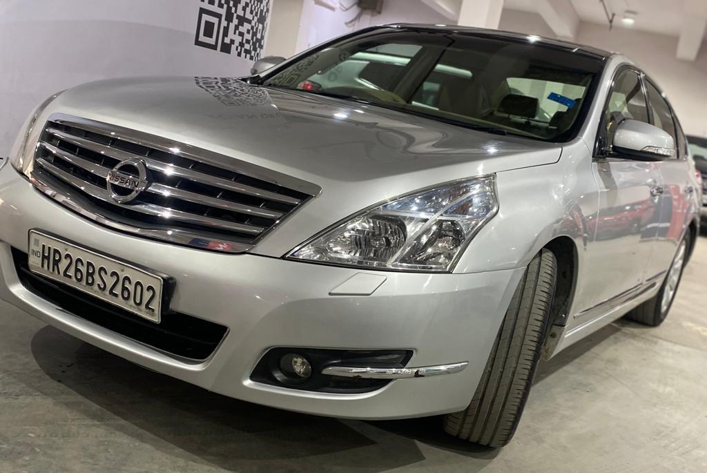 2012 निसान टिएना 250 XV 2012 निसान टिएना 250 XV