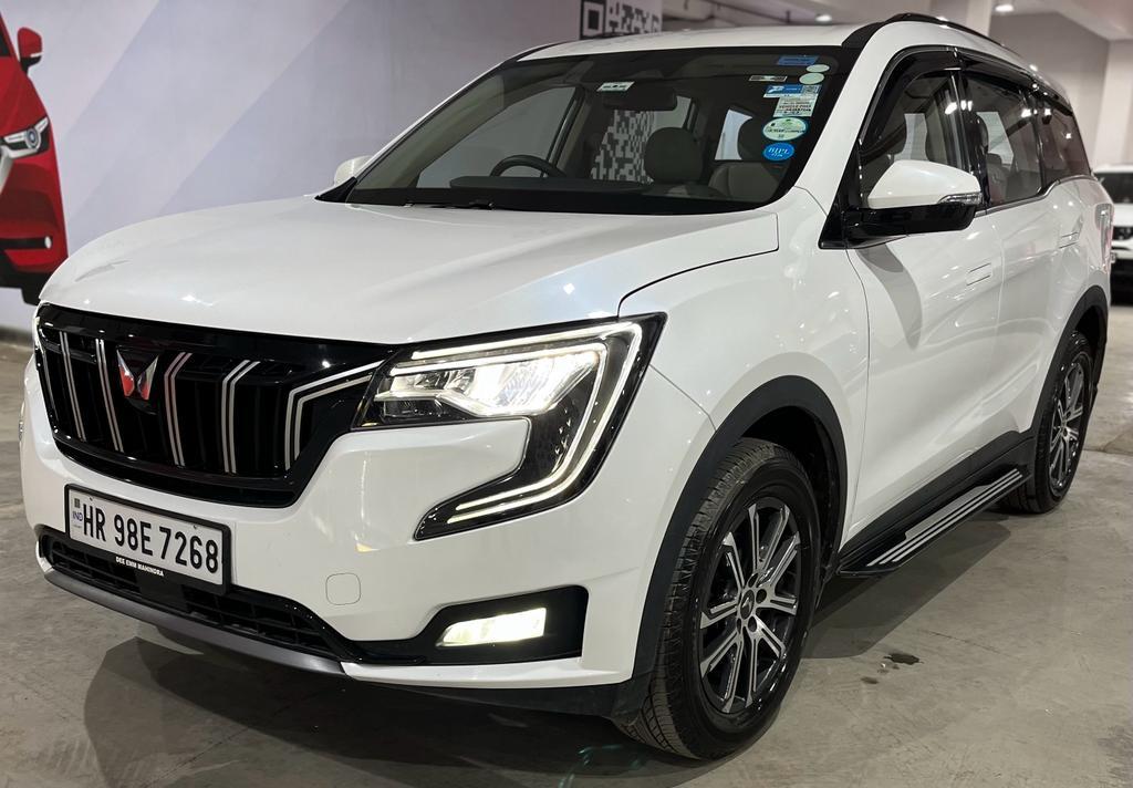 2022 महिंद्रा एक्सयूवी700 AX7 AT Petrol 7 STR 2022 महिंद्रा एक्सयूवी700 AX7 AT Petrol 7 STR