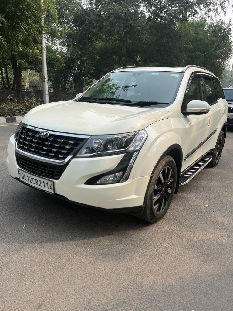 2019 महिंद्रा एक्सयूवी500 W11 (O) AWD AT 2019 महिंद्रा एक्सयूवी500 W11 (O) AWD AT