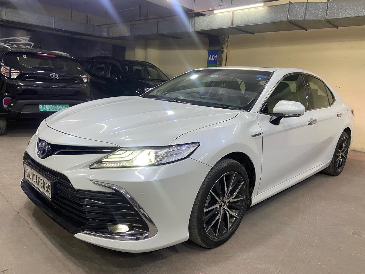 2022 टोयोटा कैमरी Hybrid 2022 टोयोटा कैमरी Hybrid