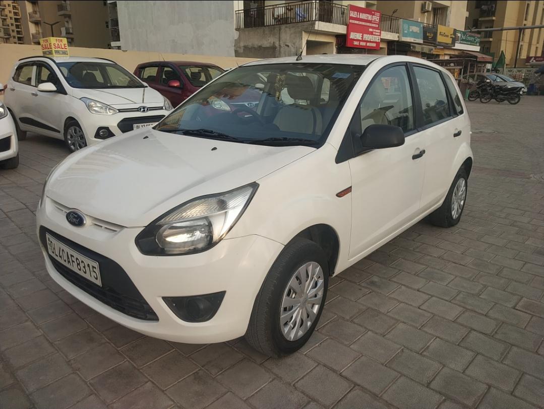 2011 फोर्ड फीगो 1.2 Duratec LXI 2011 फोर्ड फीगो 1.2 Duratec LXI