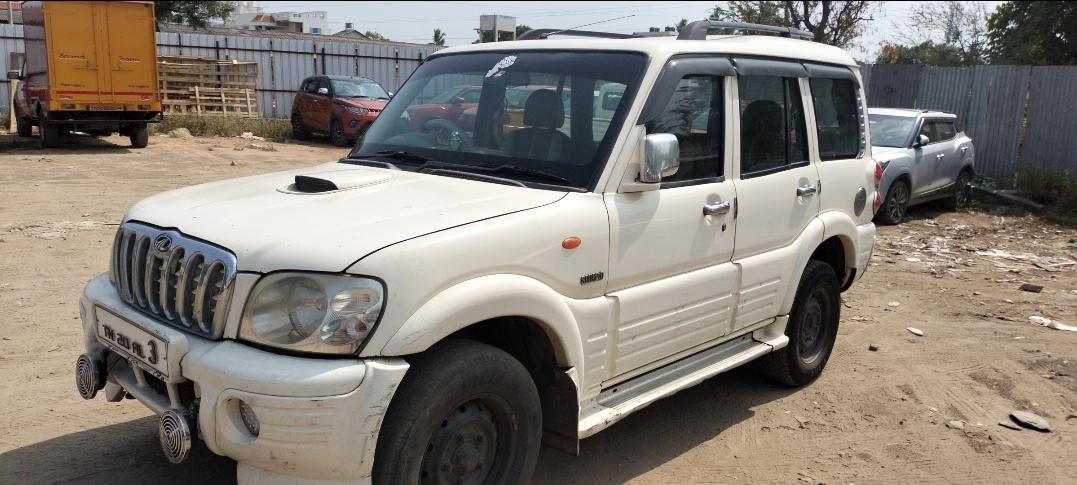 2007 महिंद्रा स्कॉर्पियो 2.6 Turbo 7 Str 2007 महिंद्रा स्कॉर्पियो 2.6 Turbo 7 Str