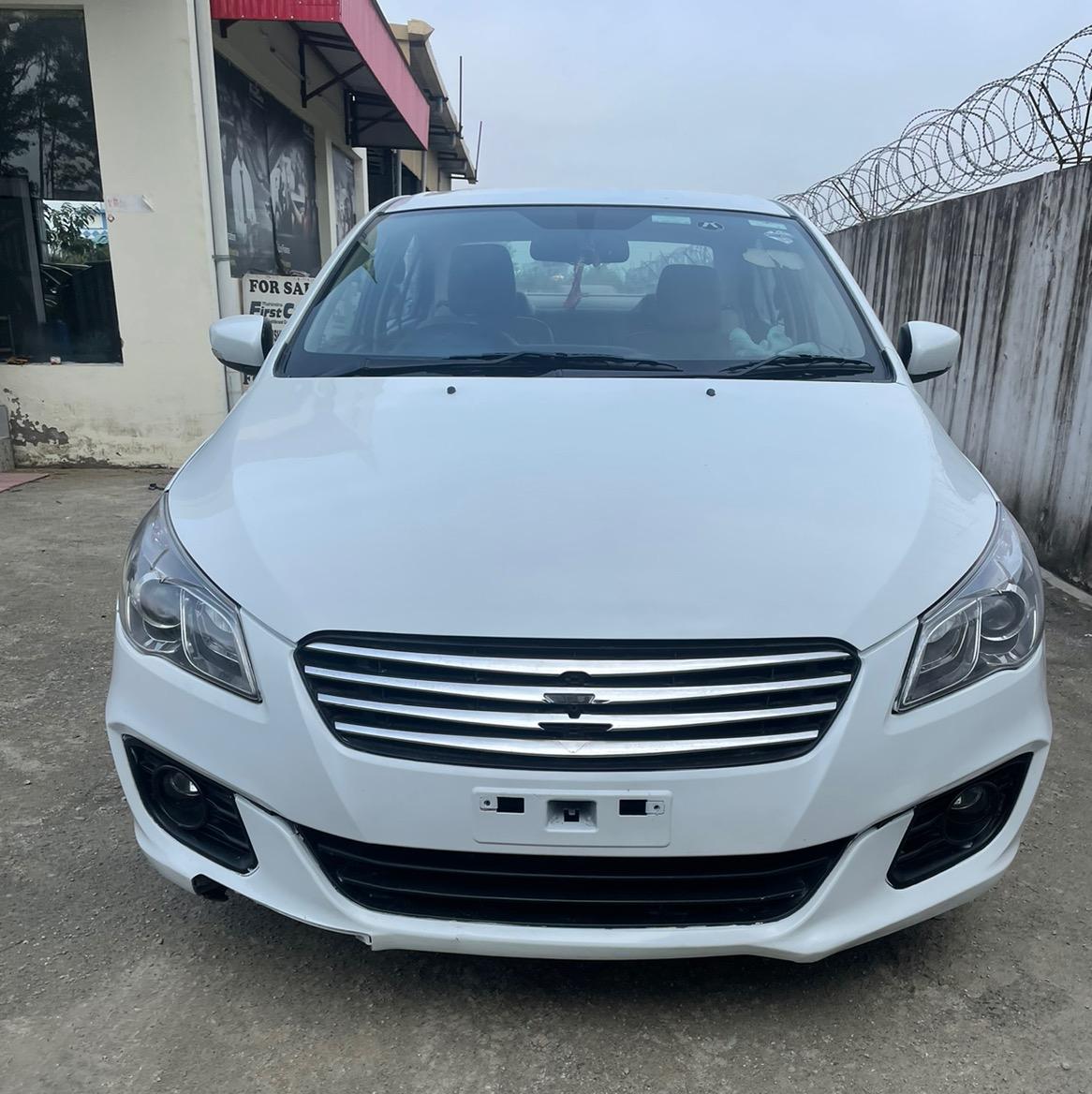 2015 मारुति सुजुकी सियाज़ SHVS ZDI Plus 2015 मारुति सुजुकी सियाज़ SHVS ZDI Plus