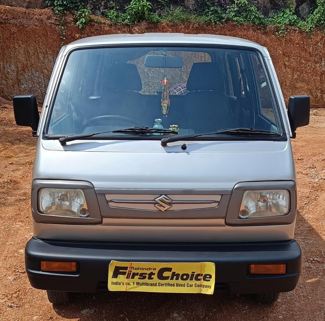 2017 मारुति सुजुकी ओमनी 8-Seater 2017 मारुति सुजुकी ओमनी 8-Seater