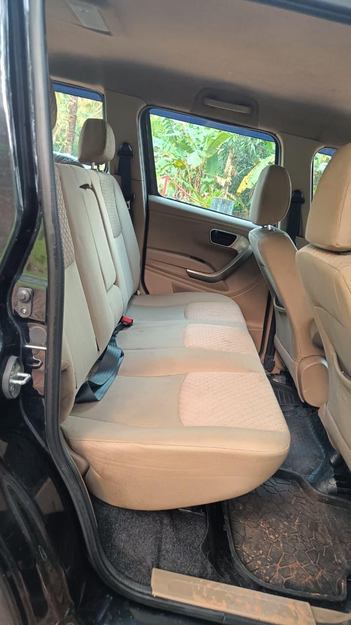 यूज़्ड 2022 महिंद्रा बोलेरो नियो, Karikkom, Kollam 18 यूज़्ड 2022 महिंद्रा बोलेरो नियो, Karikkom, Kollam 18