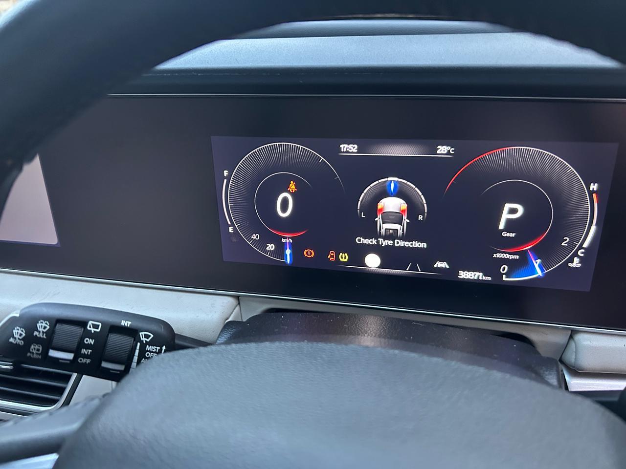 यूज़्ड 2023 महिंद्रा एक्सयूवी700, Karikkom, Kollam 10 यूज़्ड 2023 महिंद्रा एक्सयूवी700, Karikkom, Kollam 10