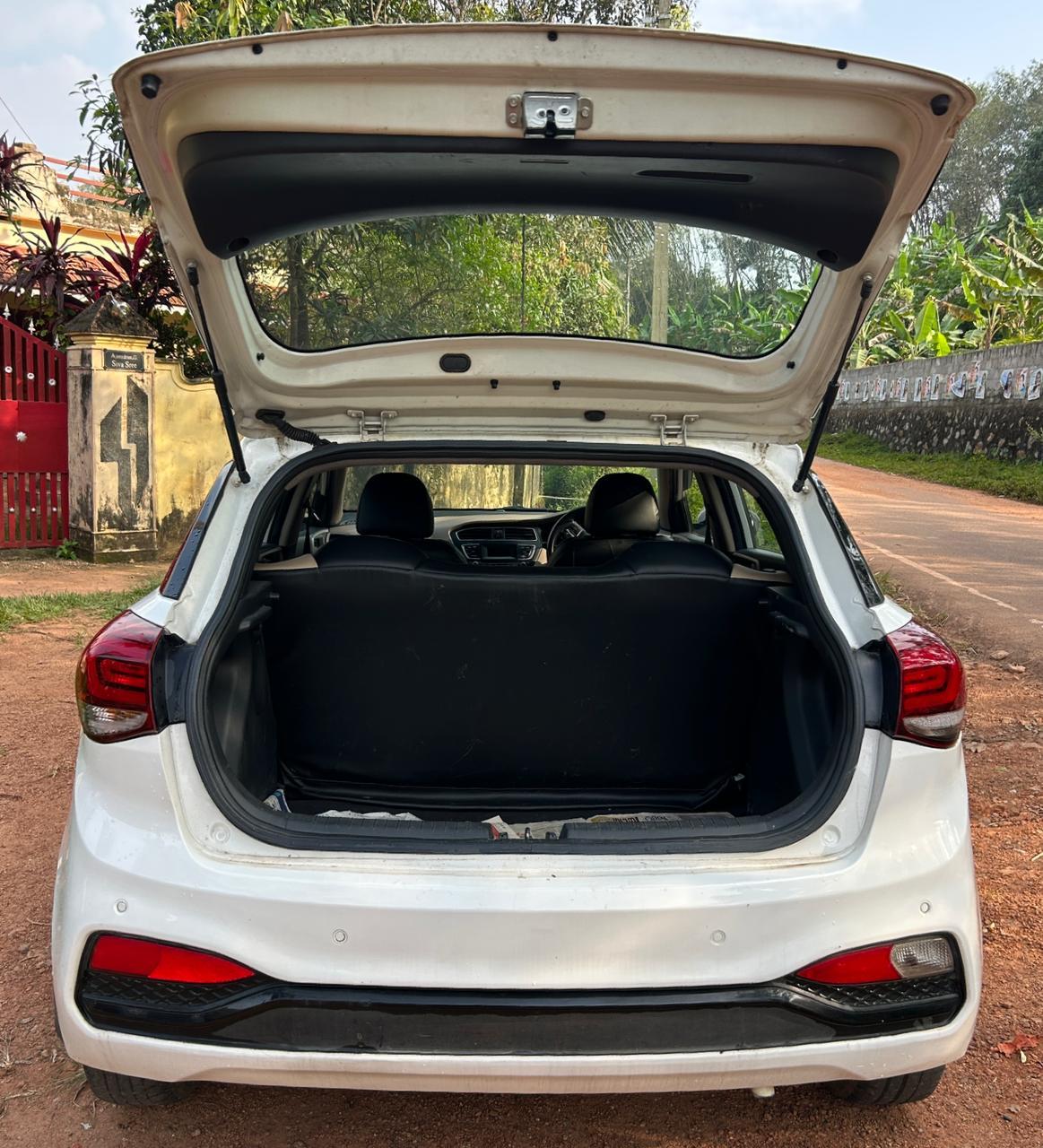 यूज़्ड 2019 ह्युंडई ईलाइट आई20, Karikkom, Kollam 9 यूज़्ड 2019 ह्युंडई ईलाइट आई20, Karikkom, Kollam 9