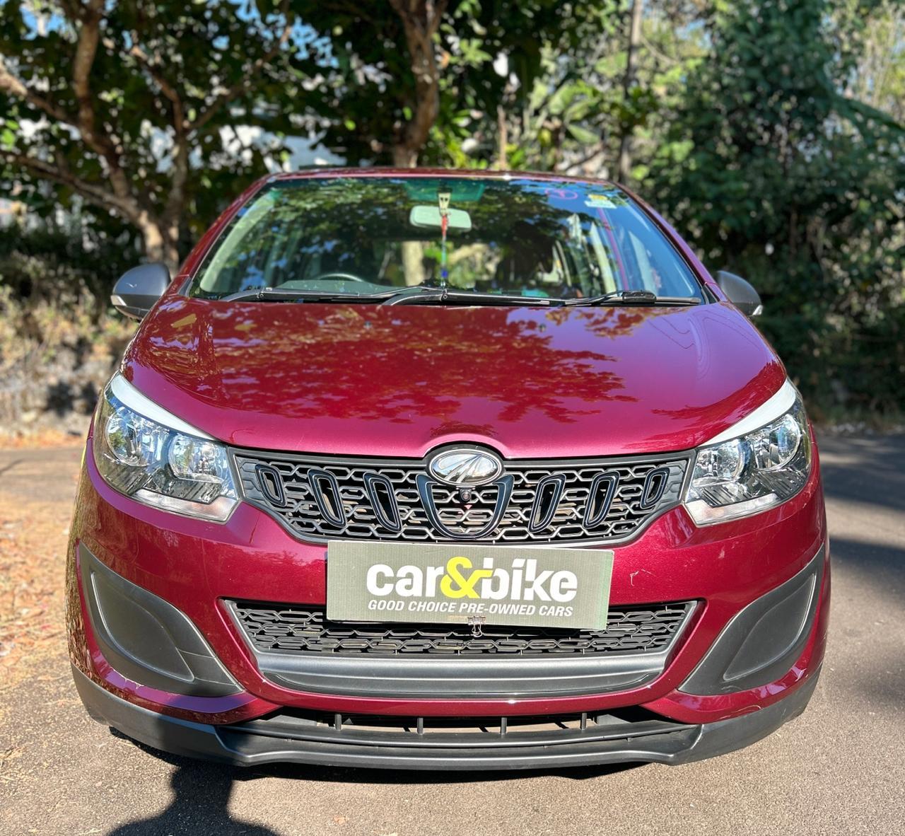 2019 महिंद्रा मराज़ो M2 8-Seater 2019 महिंद्रा मराज़ो M2 8-Seater