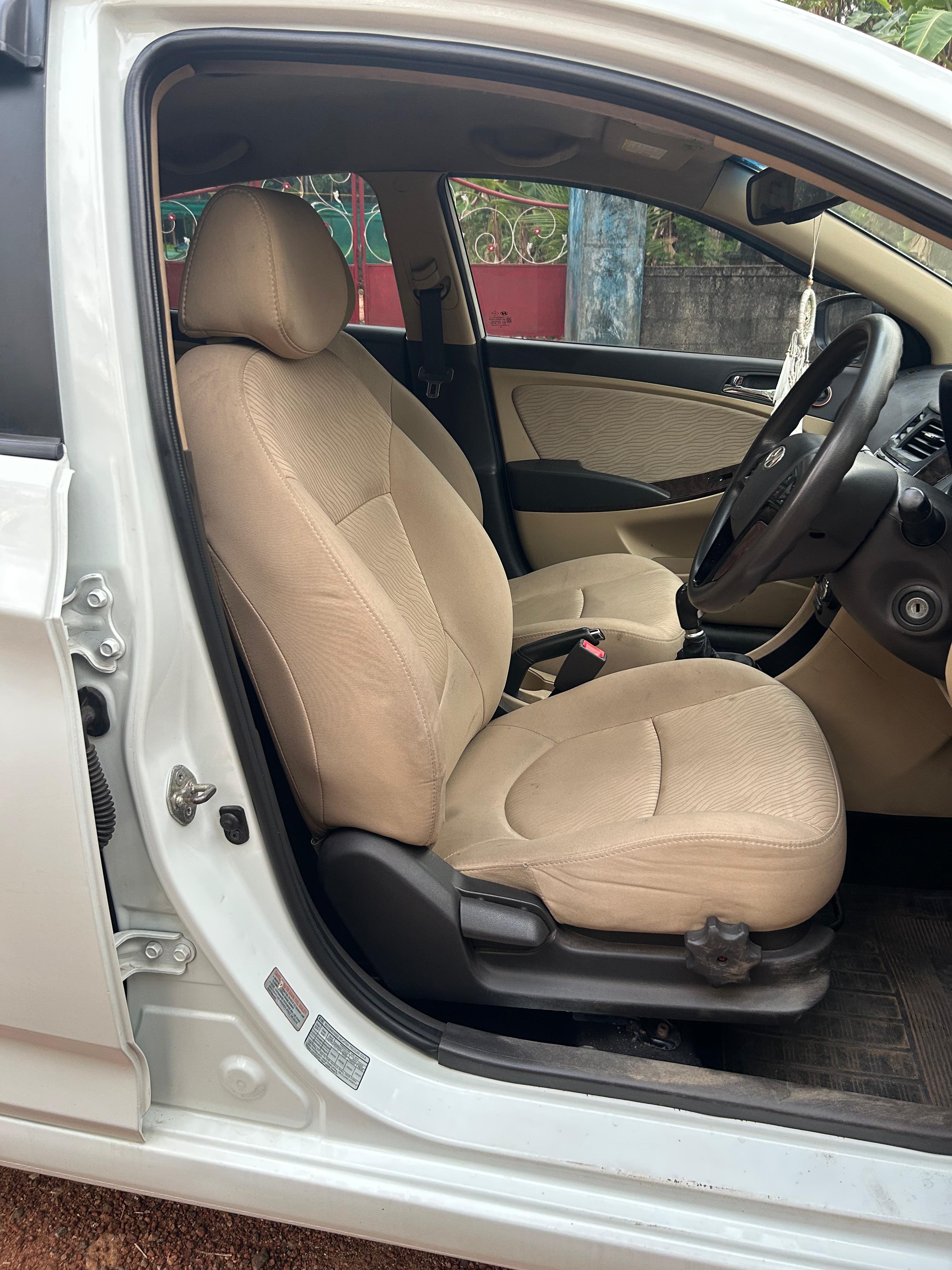 यूज़्ड 2013 ह्युंडई फ्लयूडिक वरना, Karikkom, Kollam 15 यूज़्ड 2013 ह्युंडई फ्लयूडिक वरना, Karikkom, Kollam 15