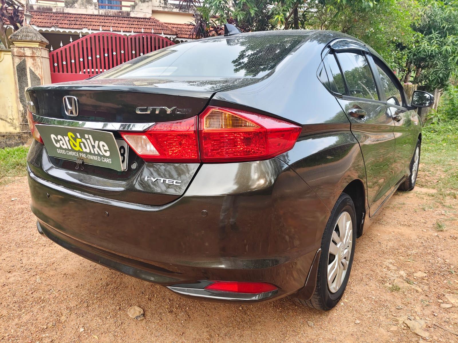 यूज़्ड 2014 होंडा सिटी, Karikkom, Kollam 4 यूज़्ड 2014 होंडा सिटी, Karikkom, Kollam 4