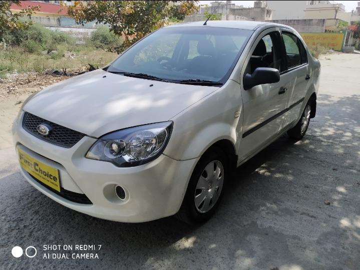 2012 फोर्ड फिएस्टा क्लासिक 1.4 Duratorq SXI 2012 फोर्ड फिएस्टा क्लासिक 1.4 Duratorq SXI