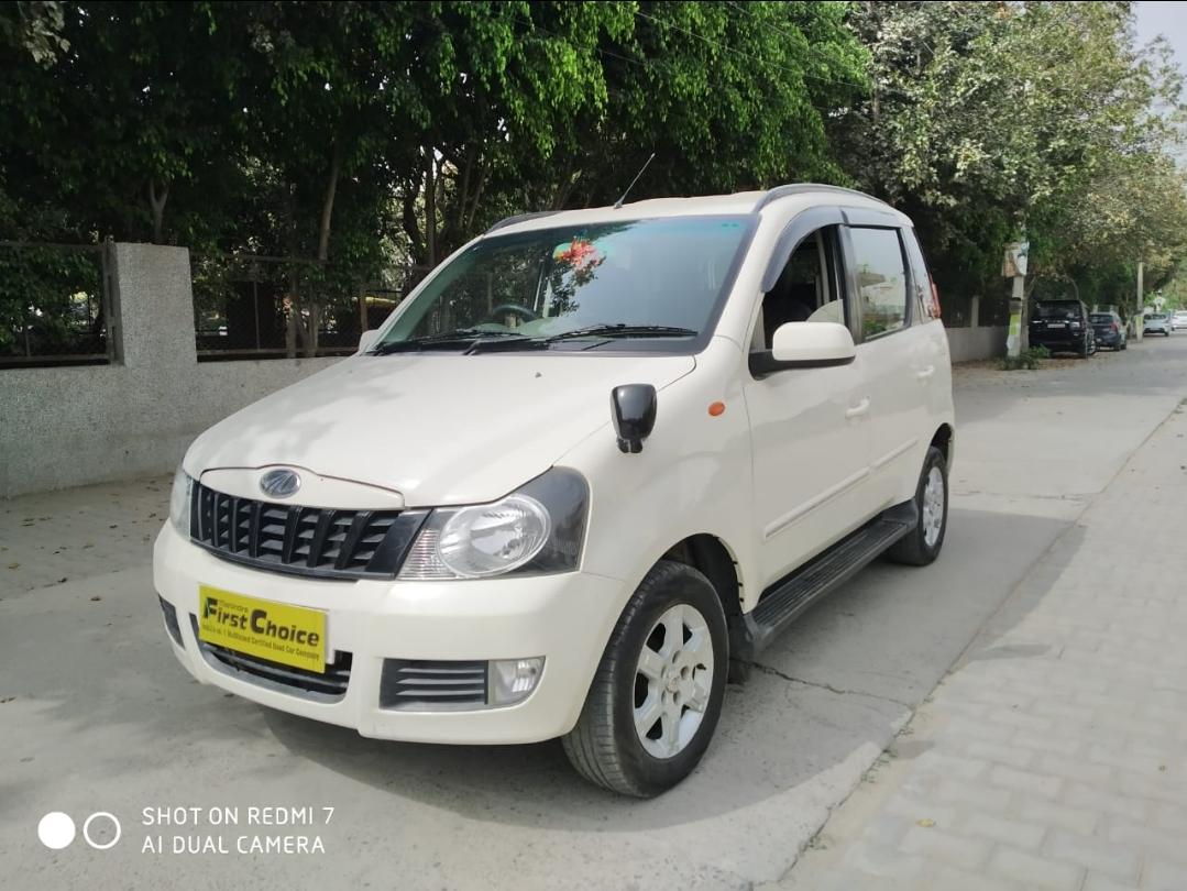 2014 महिंद्रा क्वांटो C8 2014 महिंद्रा क्वांटो C8