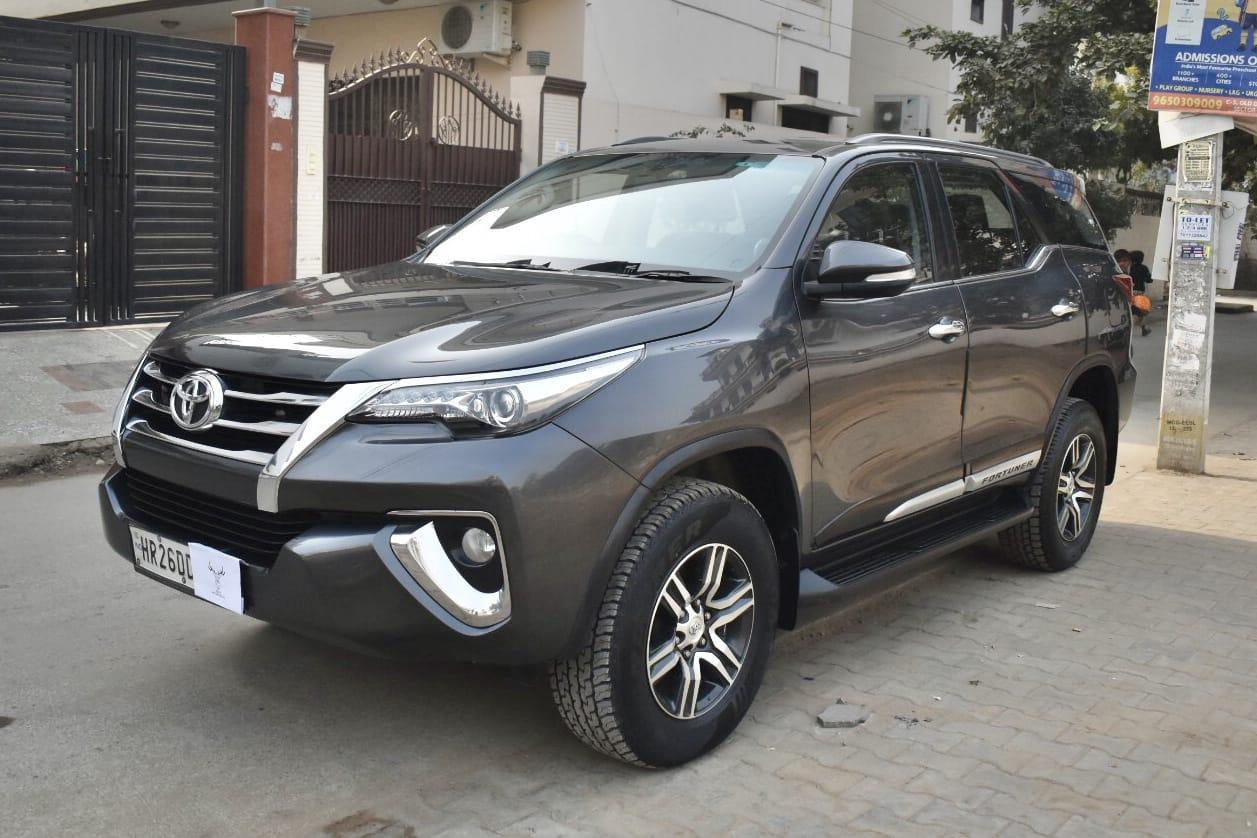 2017 टोयोटा फॉर्च्यूनर 2.8 4X2 AT BS IV 2017 टोयोटा फॉर्च्यूनर 2.8 4X2 AT BS IV