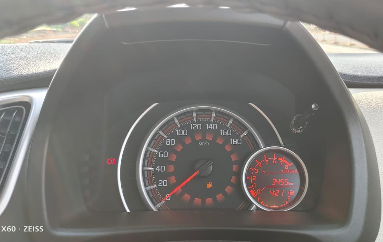 2021 मारुति सुजुकी इको 5-Seater AC HTR 2021 मारुति सुजुकी इको 5-Seater AC HTR