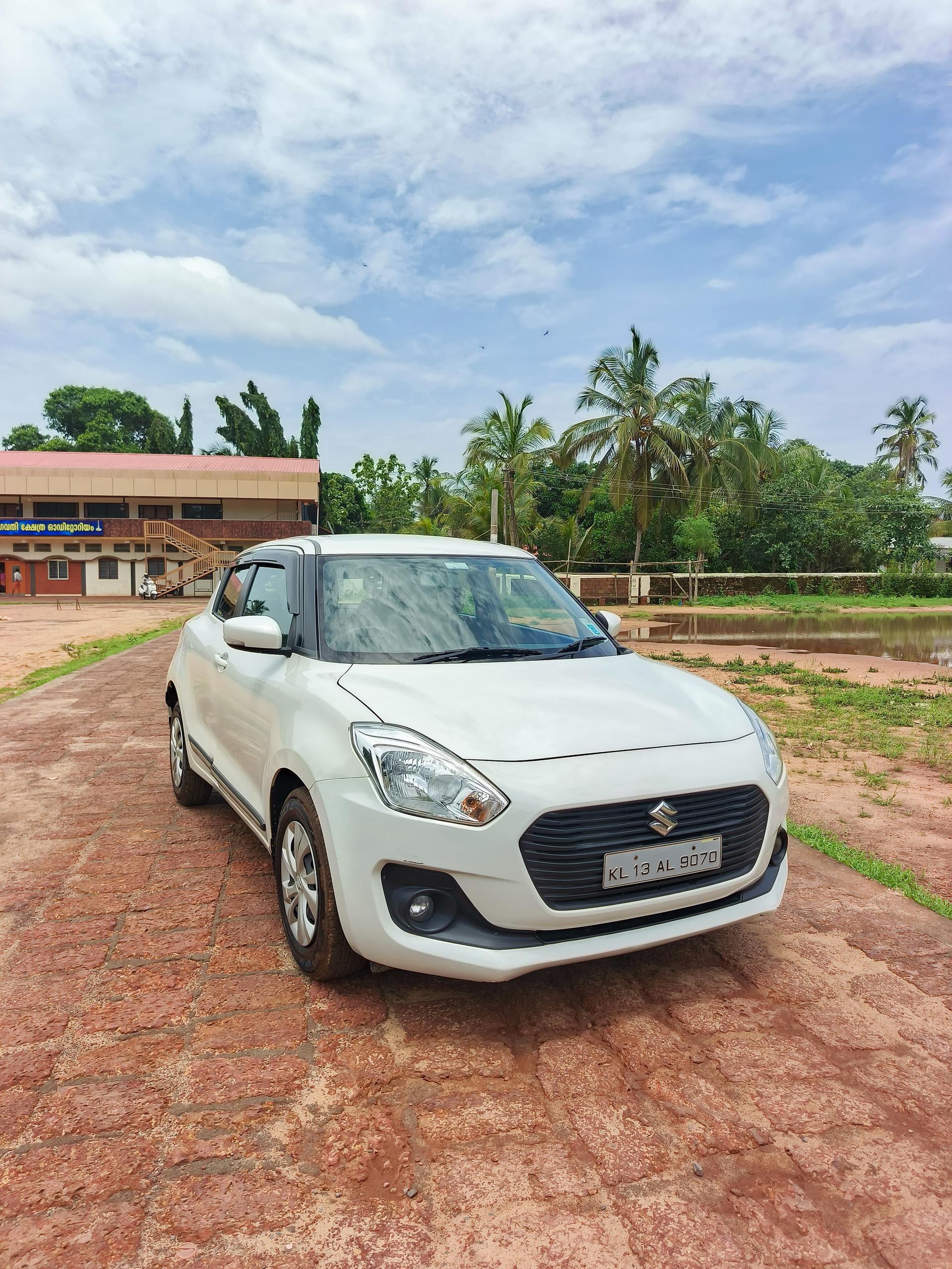 2018 मारुति सुजुकी स्विफ्ट VXI AGS BS IV 2018 मारुति सुजुकी स्विफ्ट VXI AGS BS IV