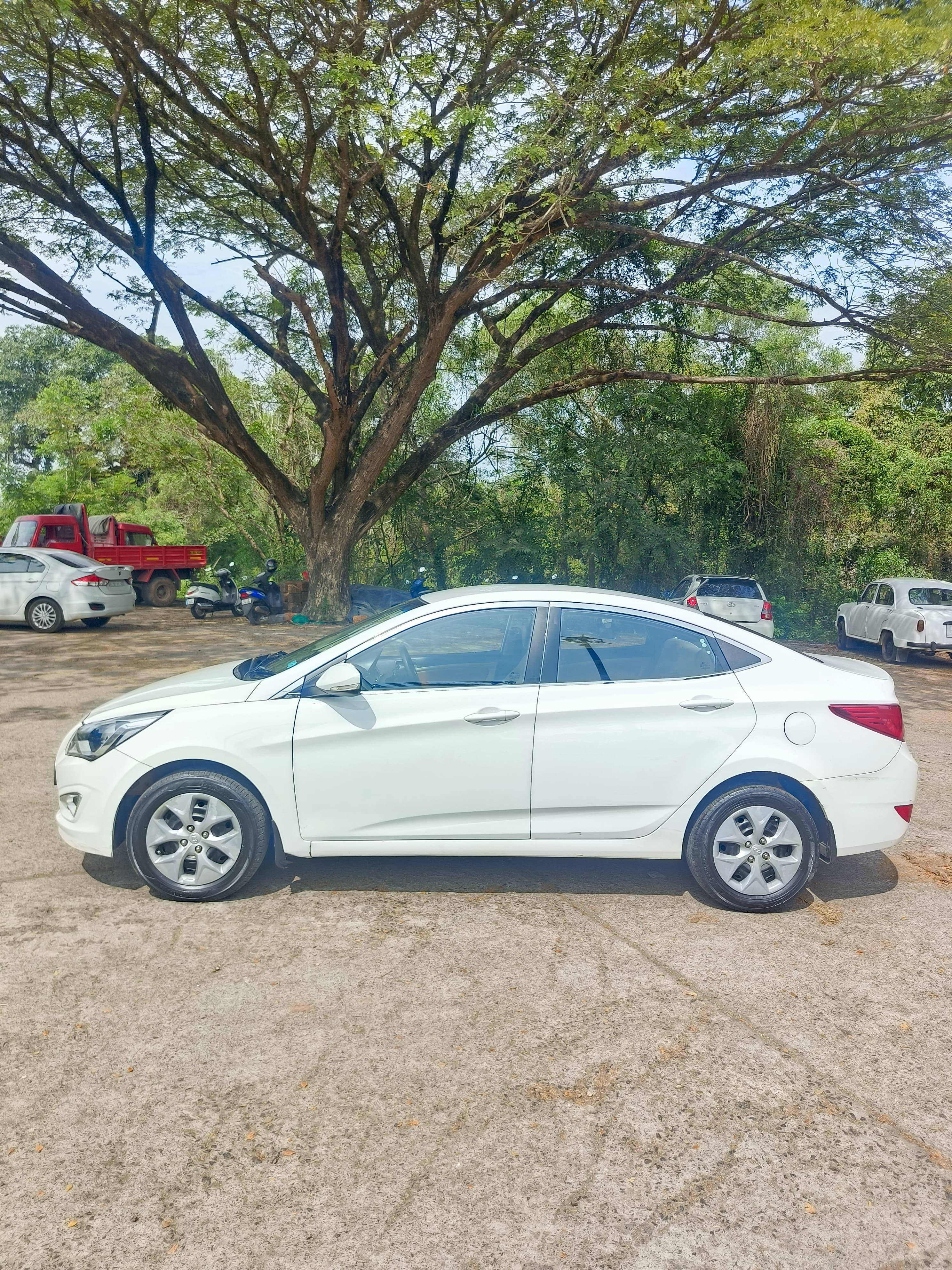 यूज़्ड 2016 ह्युंडई वरना, Kadambur-kannur, Kannur 1 यूज़्ड 2016 ह्युंडई वरना, Kadambur-kannur, Kannur 1